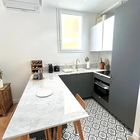 Apartment Apparemment Bord De Vue