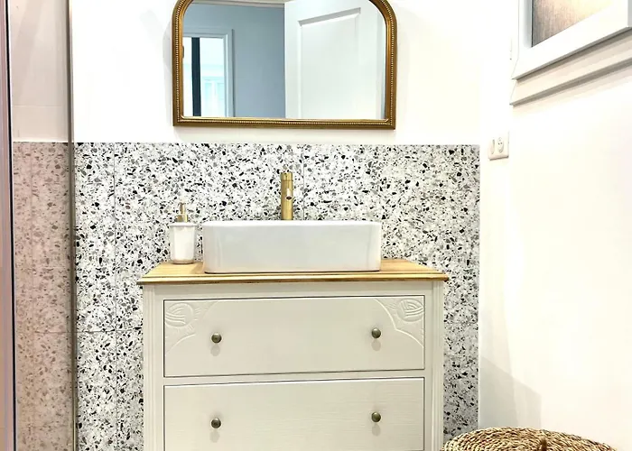 Lejlighed Apparemment Bord De Vue *